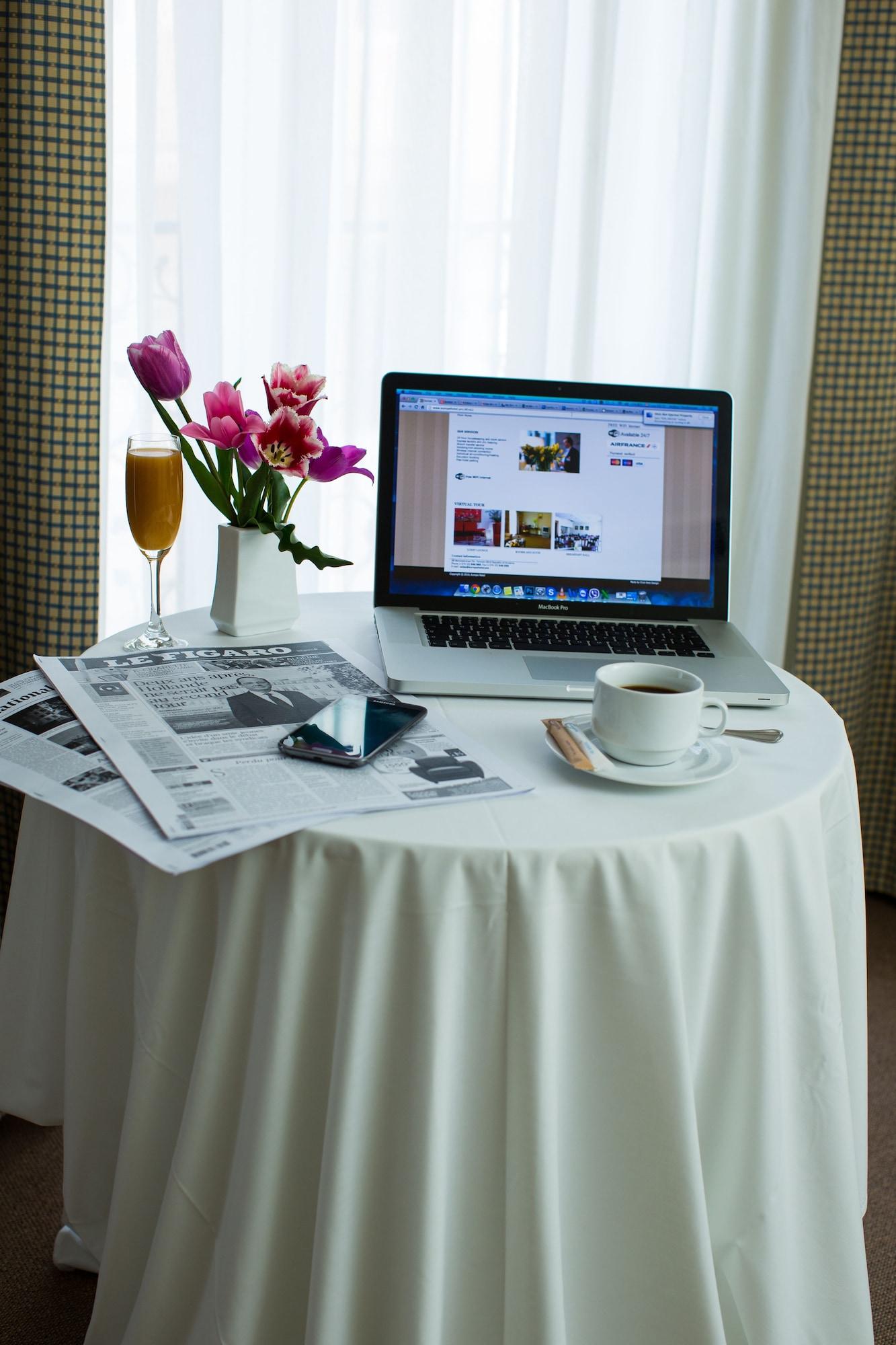 Europe Hotel Erivan Dış mekan fotoğraf