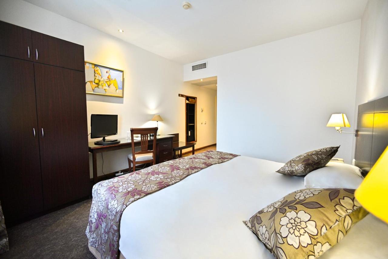 Europe Hotel Erivan Dış mekan fotoğraf