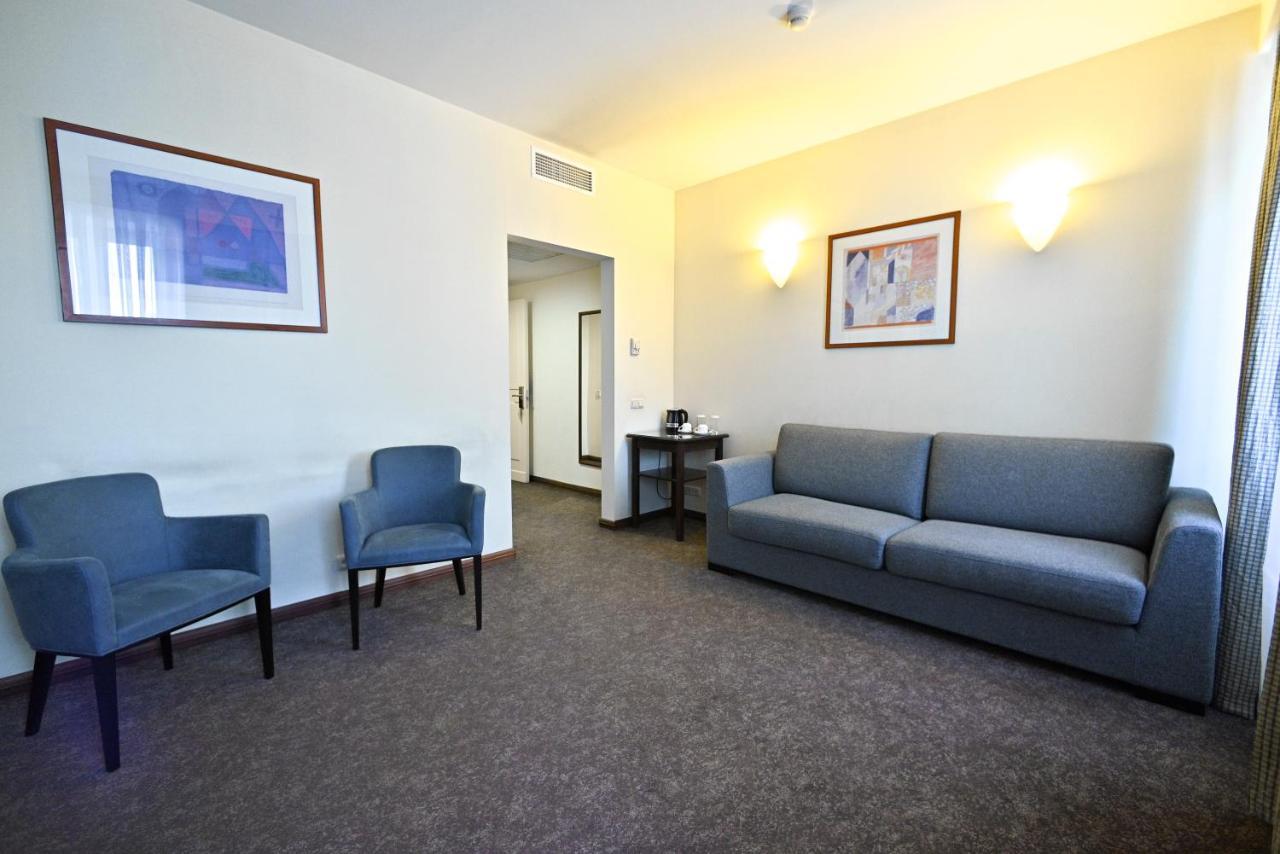 Europe Hotel Erivan Dış mekan fotoğraf
