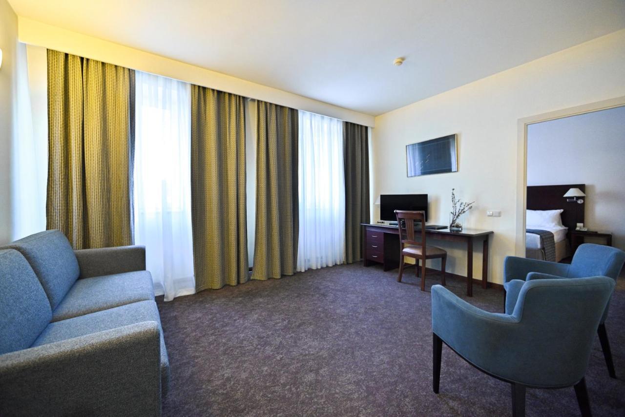 Europe Hotel Erivan Dış mekan fotoğraf