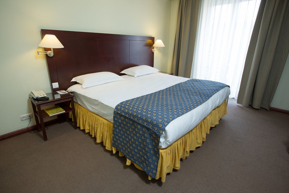 Europe Hotel Erivan Dış mekan fotoğraf